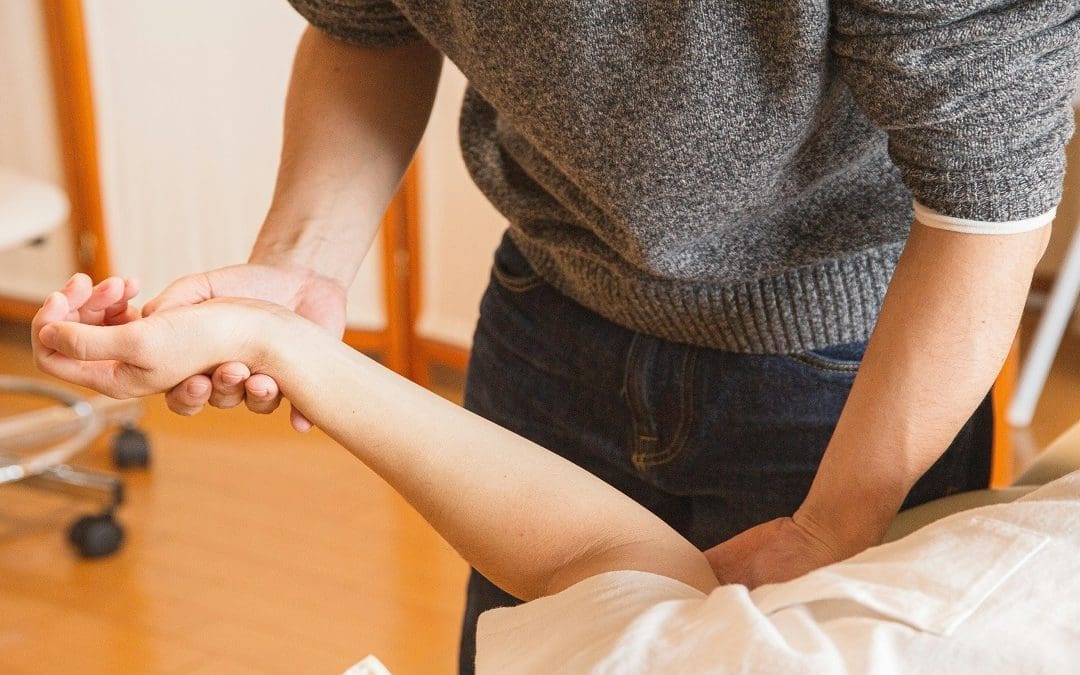 Chiropractor Facebook Ads: 7 Tips for a Successful Campaign